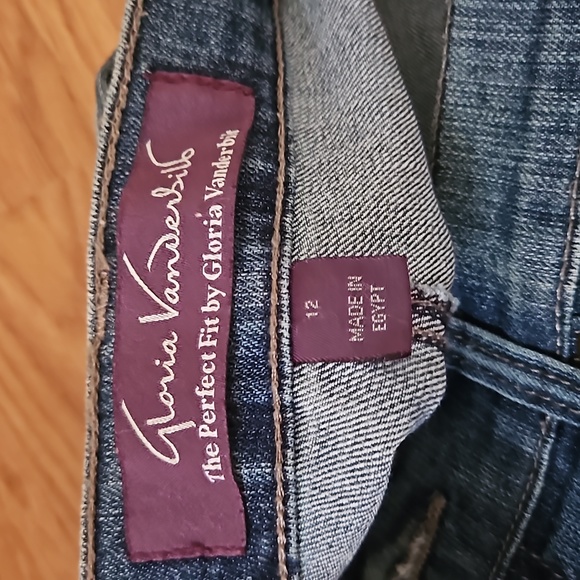 Gloria Vanderbilt 'The Perfect Fit's Size 12 - Picture 2 of 2